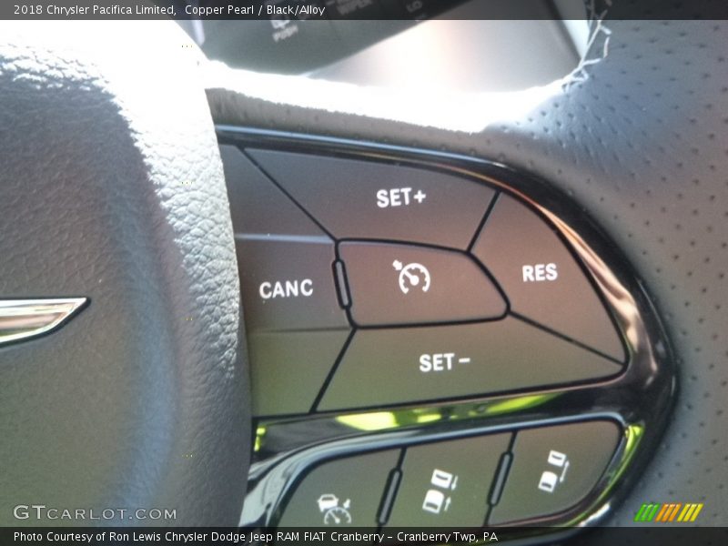 Copper Pearl / Black/Alloy 2018 Chrysler Pacifica Limited