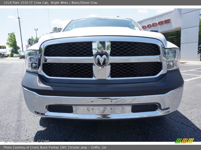 Bright White / Black/Diesel Gray 2018 Ram 1500 ST Crew Cab