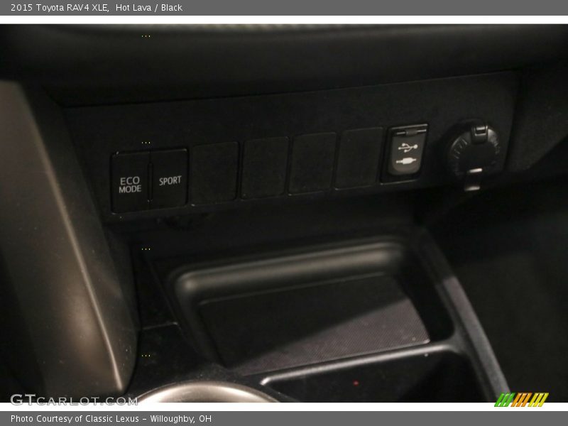 Hot Lava / Black 2015 Toyota RAV4 XLE