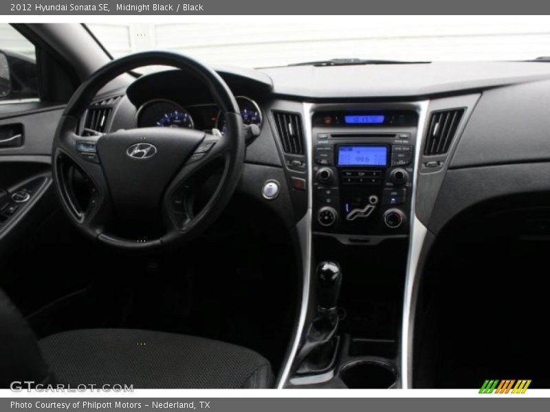 Midnight Black / Black 2012 Hyundai Sonata SE