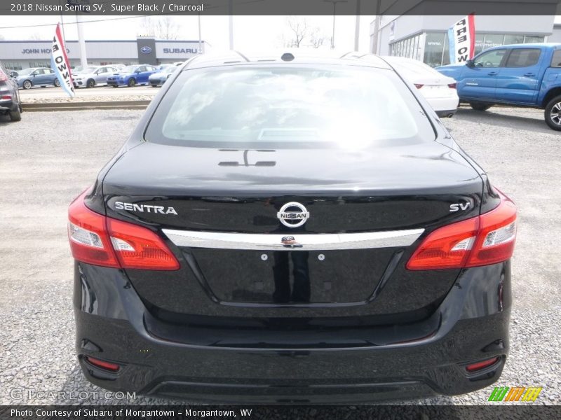 Super Black / Charcoal 2018 Nissan Sentra SV
