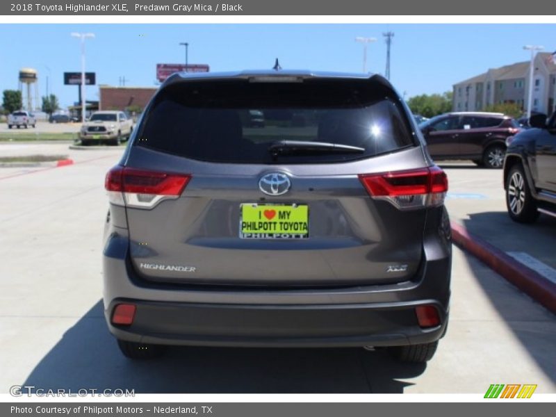 Predawn Gray Mica / Black 2018 Toyota Highlander XLE