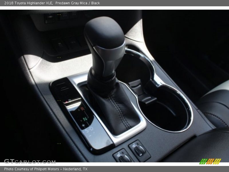 Predawn Gray Mica / Black 2018 Toyota Highlander XLE