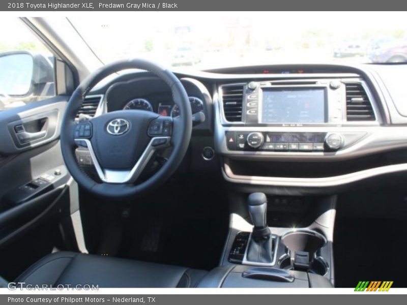 Predawn Gray Mica / Black 2018 Toyota Highlander XLE