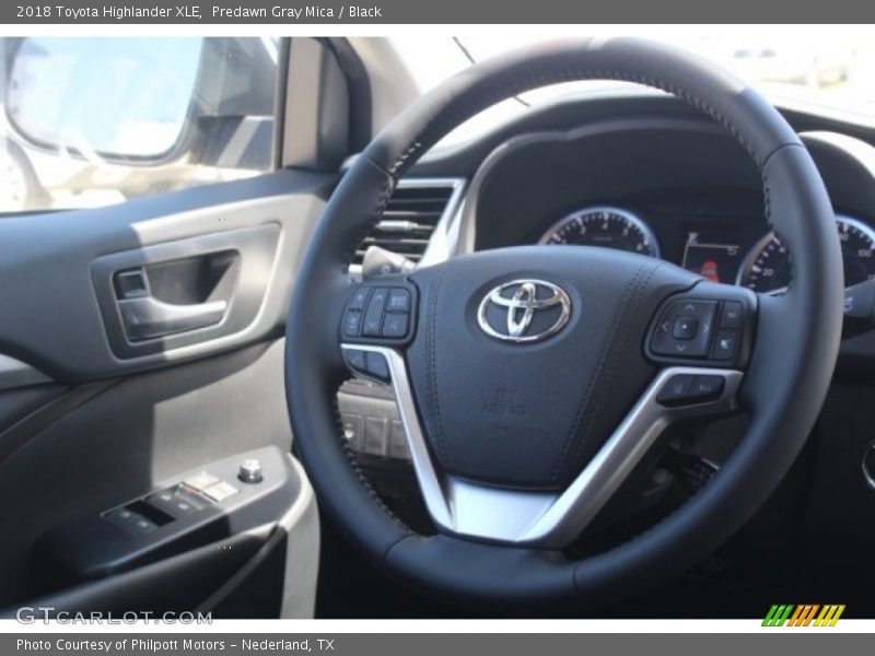 Predawn Gray Mica / Black 2018 Toyota Highlander XLE