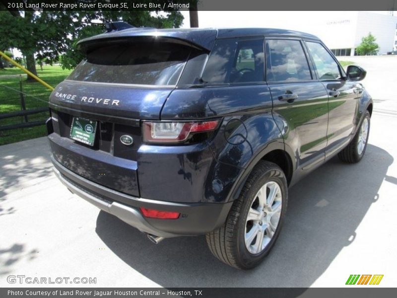 Loire Blue / Almond 2018 Land Rover Range Rover Evoque SE