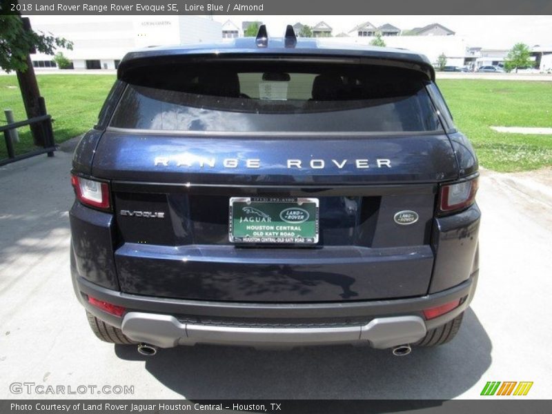 Loire Blue / Almond 2018 Land Rover Range Rover Evoque SE