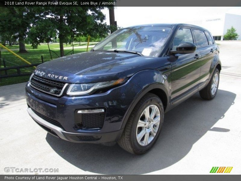 Loire Blue / Almond 2018 Land Rover Range Rover Evoque SE