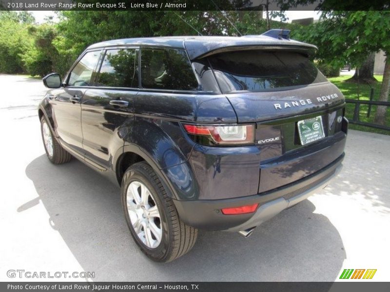 Loire Blue / Almond 2018 Land Rover Range Rover Evoque SE