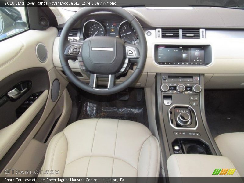Loire Blue / Almond 2018 Land Rover Range Rover Evoque SE