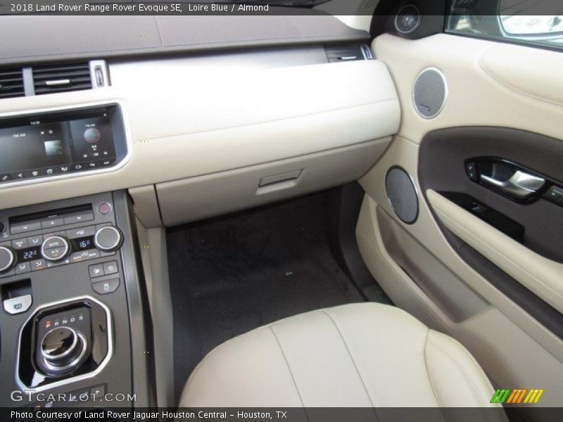 Loire Blue / Almond 2018 Land Rover Range Rover Evoque SE