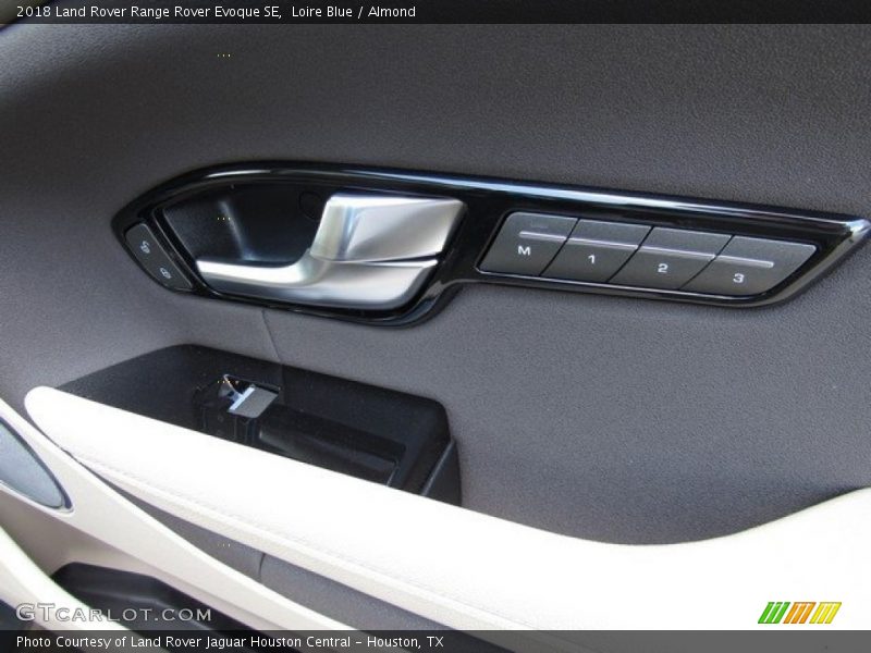 Loire Blue / Almond 2018 Land Rover Range Rover Evoque SE