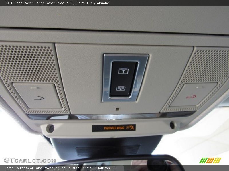Loire Blue / Almond 2018 Land Rover Range Rover Evoque SE