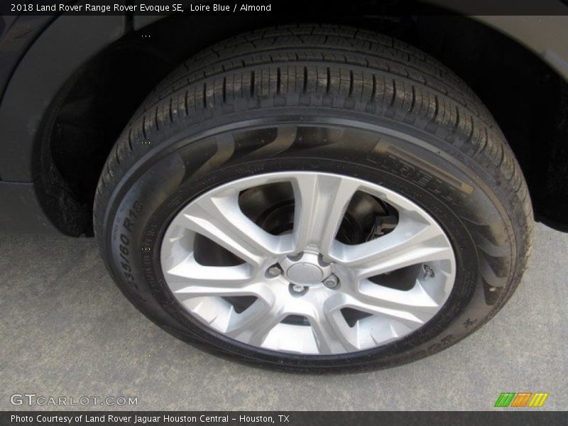 Loire Blue / Almond 2018 Land Rover Range Rover Evoque SE