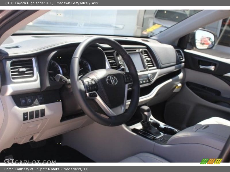 Predawn Gray Mica / Ash 2018 Toyota Highlander XLE