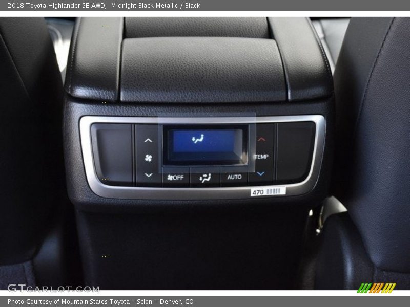 Midnight Black Metallic / Black 2018 Toyota Highlander SE AWD