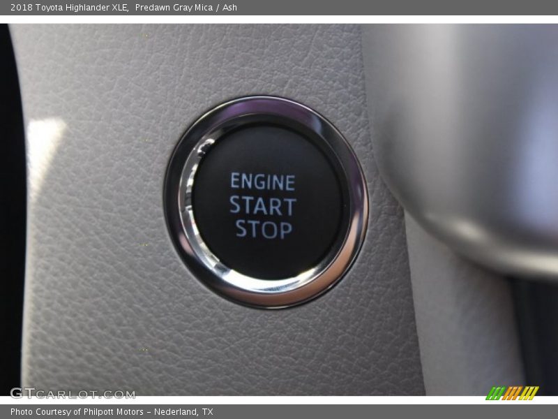 Predawn Gray Mica / Ash 2018 Toyota Highlander XLE