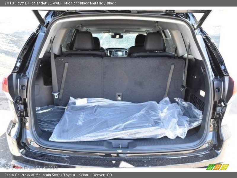 Midnight Black Metallic / Black 2018 Toyota Highlander SE AWD