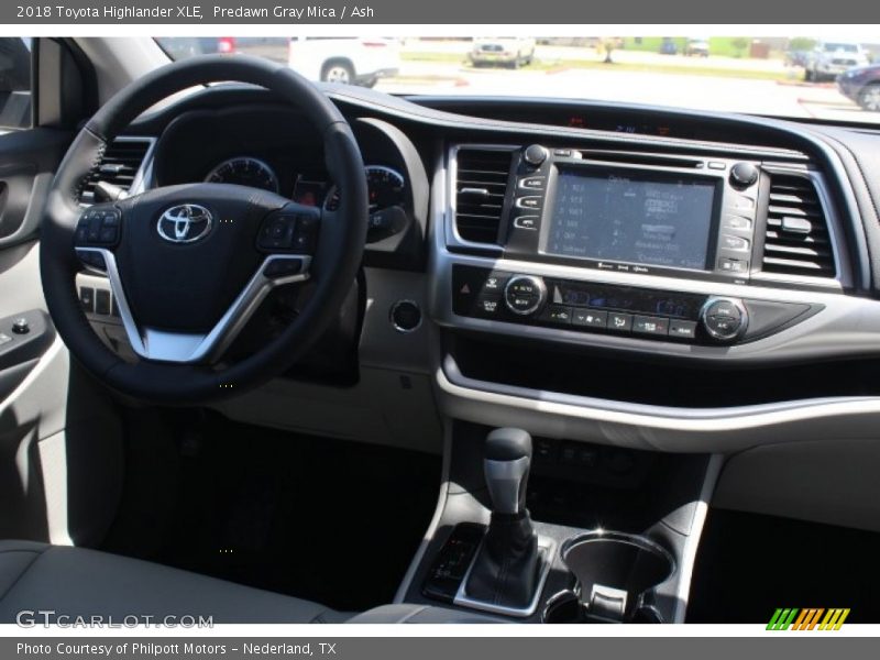 Predawn Gray Mica / Ash 2018 Toyota Highlander XLE