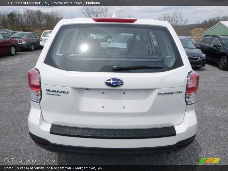 Crystal White Pearl / Platinum 2018 Subaru Forester 2.5i