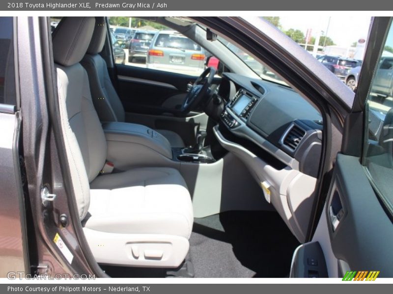 Predawn Gray Mica / Ash 2018 Toyota Highlander XLE