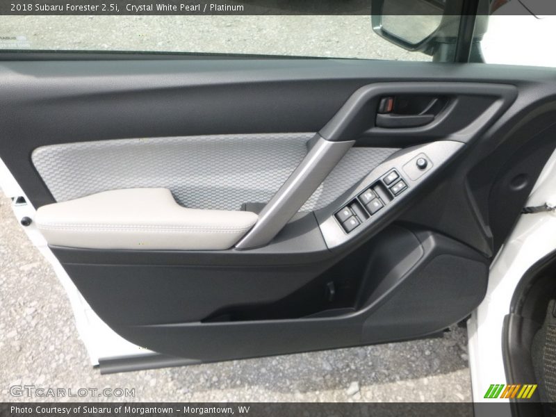 Crystal White Pearl / Platinum 2018 Subaru Forester 2.5i