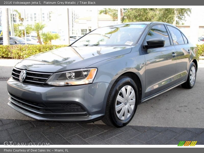 Platinum Grey Metallic / Titan Black 2016 Volkswagen Jetta S