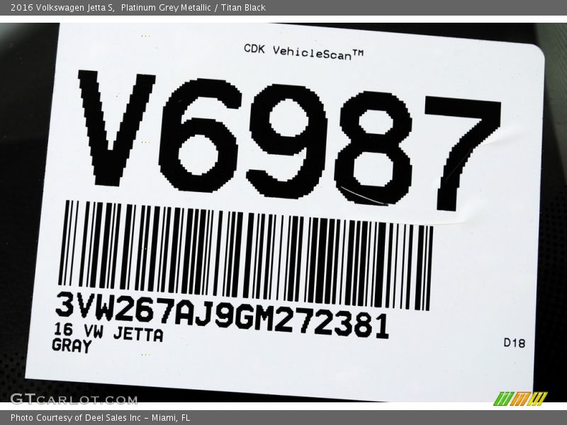 Platinum Grey Metallic / Titan Black 2016 Volkswagen Jetta S