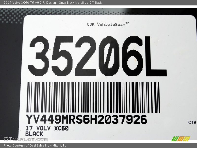 Onyx Black Metallic / Off Black 2017 Volvo XC60 T6 AWD R-Design