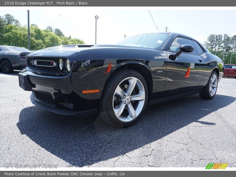 Pitch Black / Black 2018 Dodge Challenger R/T
