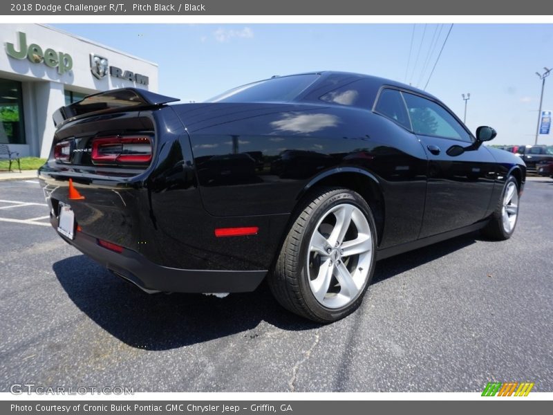 Pitch Black / Black 2018 Dodge Challenger R/T