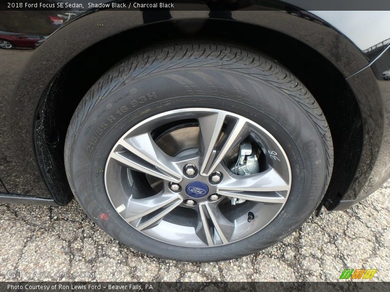 Shadow Black / Charcoal Black 2018 Ford Focus SE Sedan