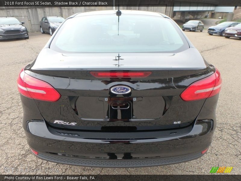 Shadow Black / Charcoal Black 2018 Ford Focus SE Sedan