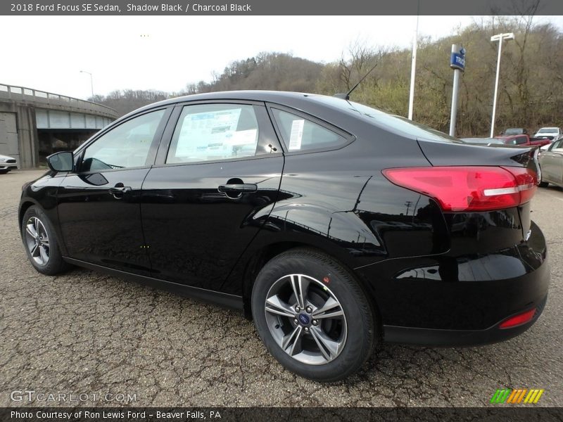 Shadow Black / Charcoal Black 2018 Ford Focus SE Sedan