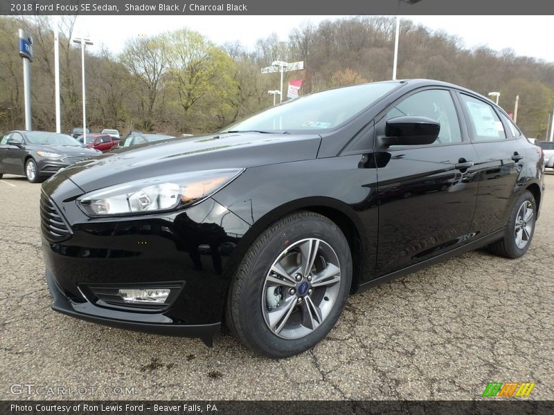 Shadow Black / Charcoal Black 2018 Ford Focus SE Sedan