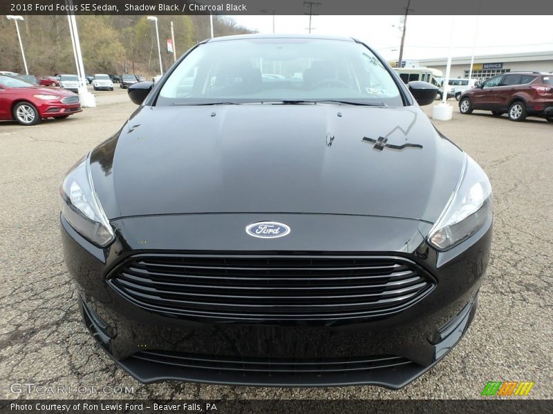 Shadow Black / Charcoal Black 2018 Ford Focus SE Sedan