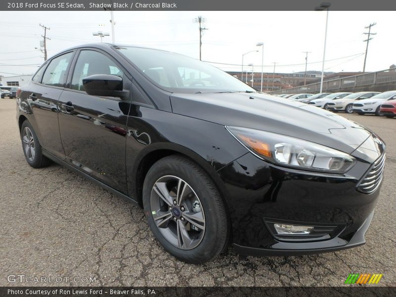 Shadow Black / Charcoal Black 2018 Ford Focus SE Sedan