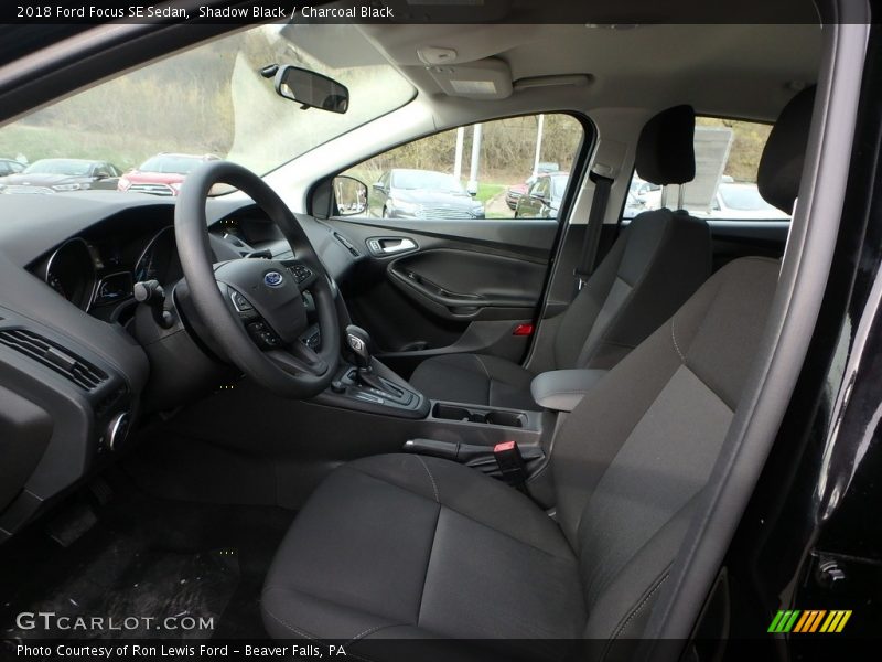 Shadow Black / Charcoal Black 2018 Ford Focus SE Sedan