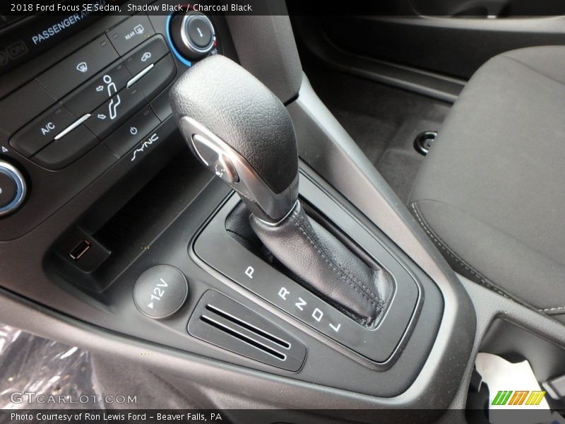 Shadow Black / Charcoal Black 2018 Ford Focus SE Sedan