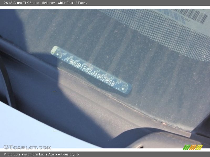 Bellanova White Pearl / Ebony 2018 Acura TLX Sedan