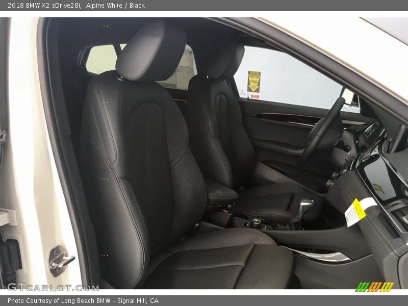 Alpine White / Black 2018 BMW X2 sDrive28i