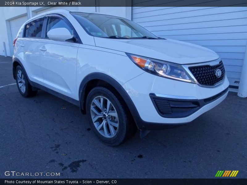 Clear White / Black 2014 Kia Sportage LX
