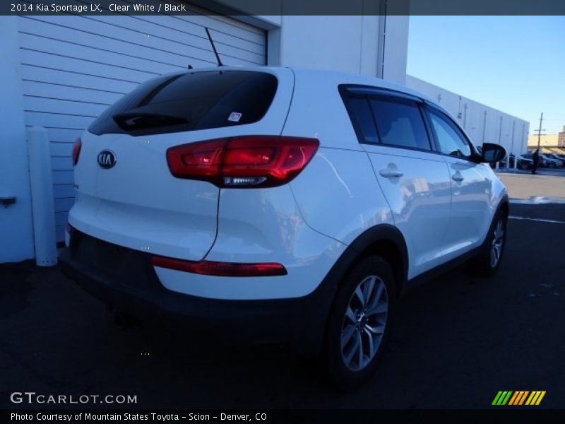 Clear White / Black 2014 Kia Sportage LX
