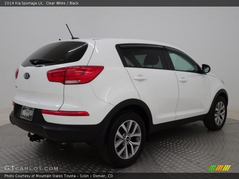 Clear White / Black 2014 Kia Sportage LX