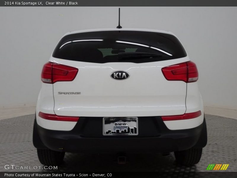 Clear White / Black 2014 Kia Sportage LX