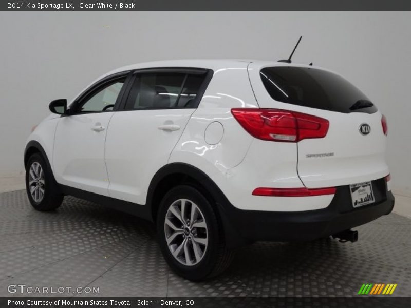 Clear White / Black 2014 Kia Sportage LX