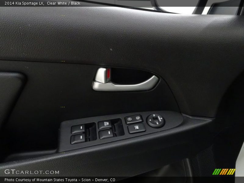 Clear White / Black 2014 Kia Sportage LX