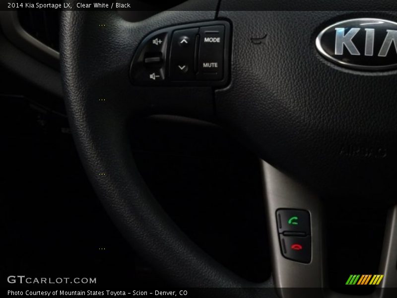 Clear White / Black 2014 Kia Sportage LX