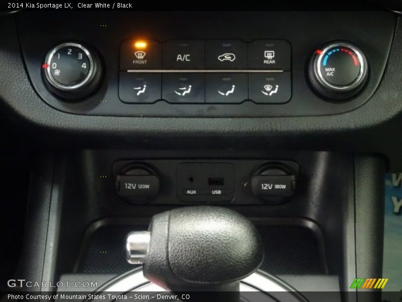 Clear White / Black 2014 Kia Sportage LX