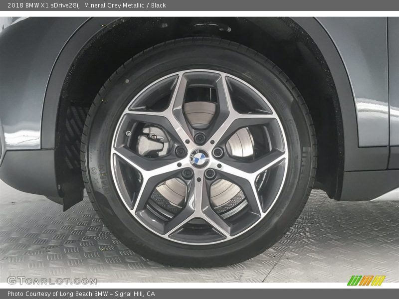 Mineral Grey Metallic / Black 2018 BMW X1 sDrive28i